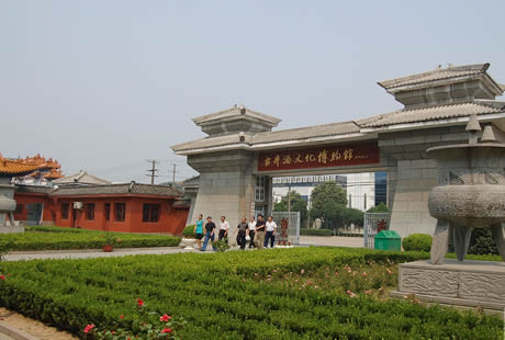 �������Y