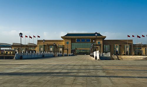 �������Y