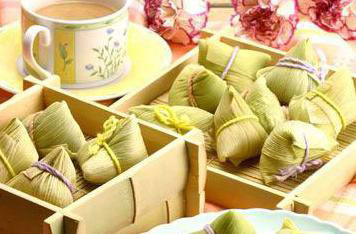 �������Y