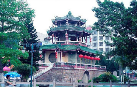 �������Y