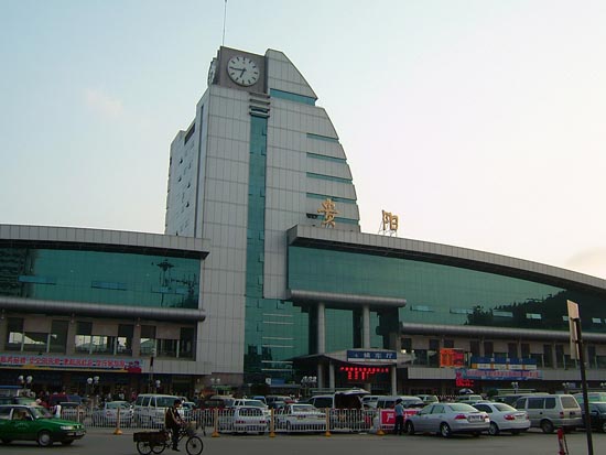 �������Y