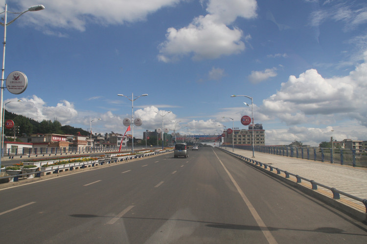 �������Y