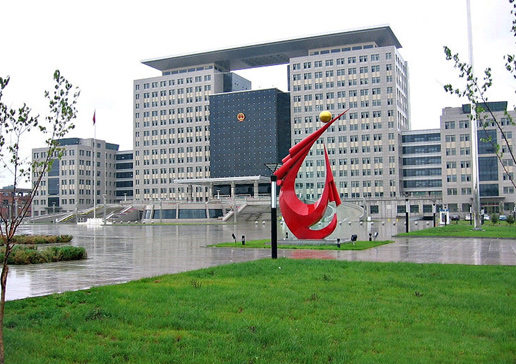 �������Y