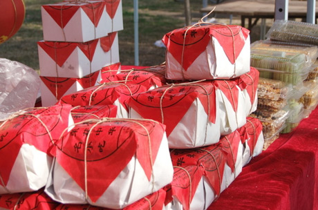 �������Y