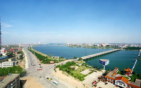 �������Y