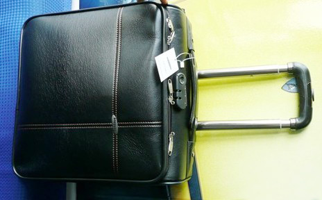 �������Y