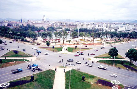 �������Y