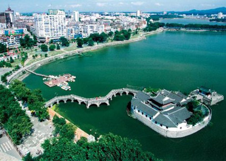 �������Y