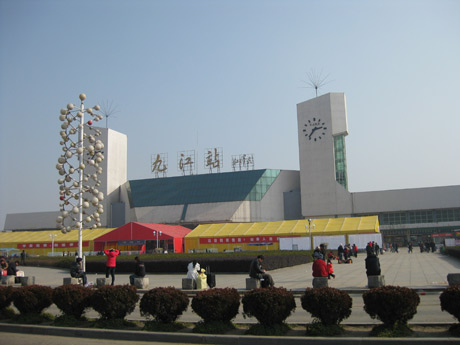 �������Y