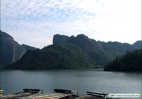 �������Y