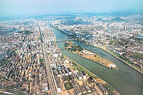 �������Y