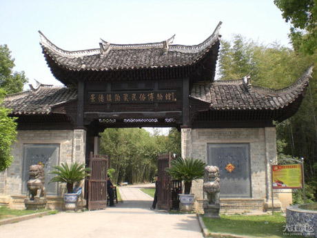 �������Y