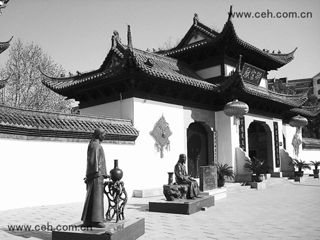 �������Y