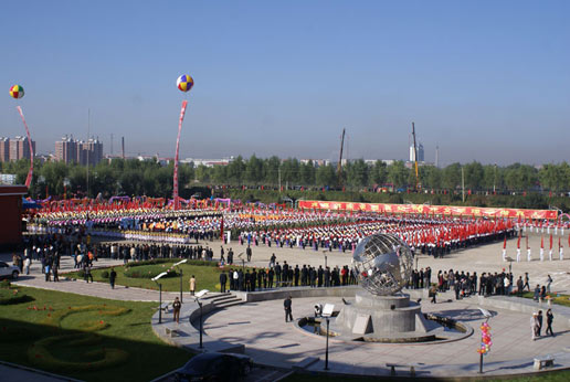 �������Y