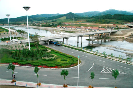 �������Y