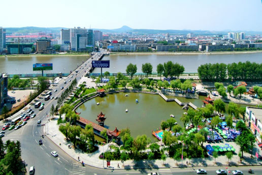 �������Y