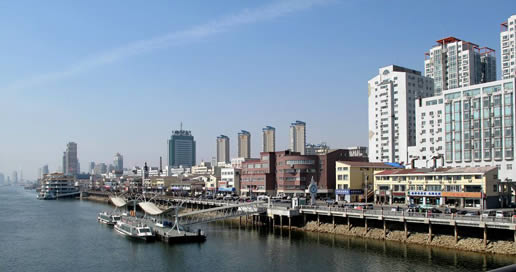 �������Y