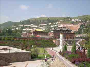 �������Y