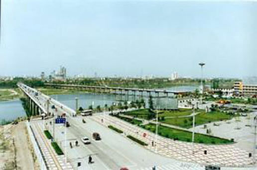 �������Y