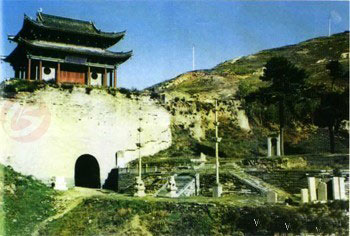 �������Y