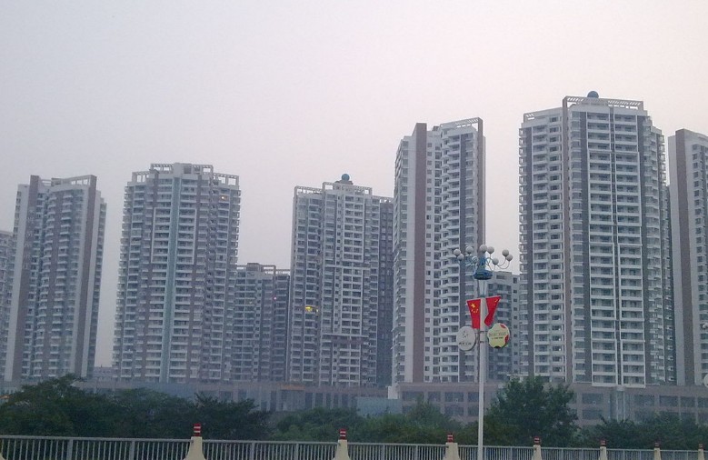 �������Y