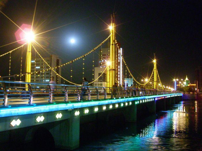 �������Y