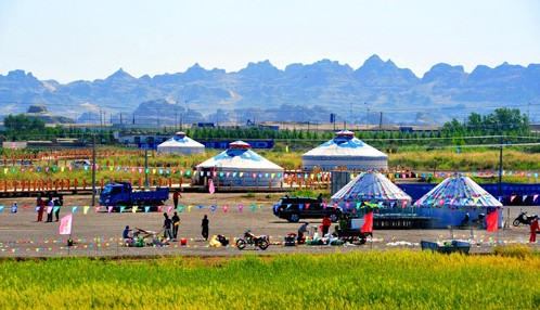 �������Y