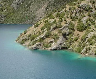 �������Y