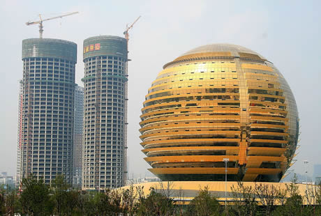 �������Y