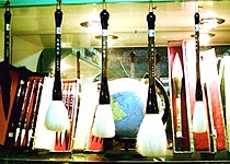 �������Y