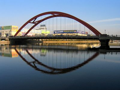 �������Y